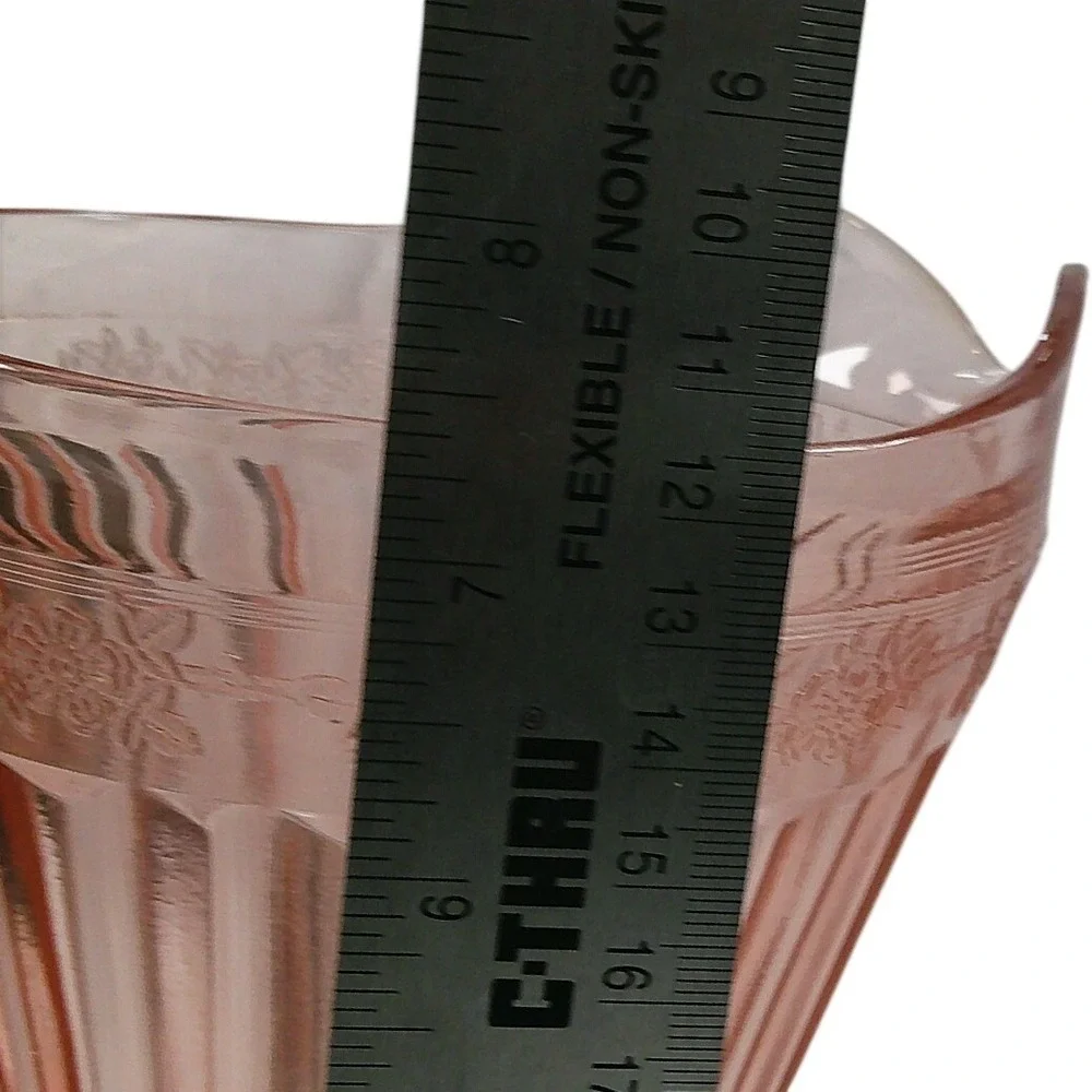 Hocking Glass Company add touch